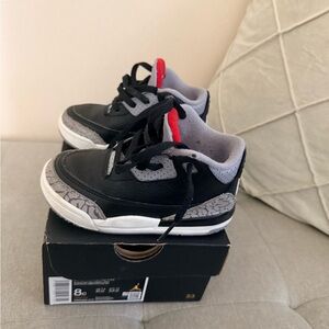 Toddler sz 8C: Jordan Cement 3s
